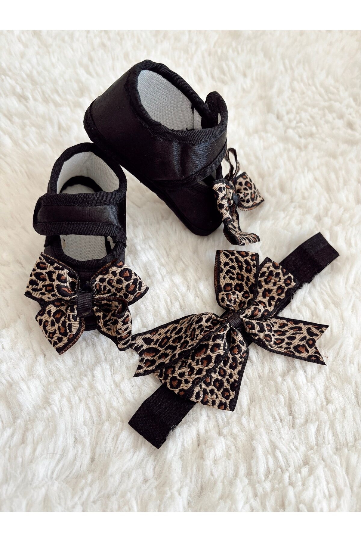 VaVbaby%20Liora%20Leopar%20Desenli%20Bandana%20Patik%20Takımı%200-6%20ay%20Kız%20Bebek%20Organik%20Şık%20Yumuşak%20Taban%20Sevimli